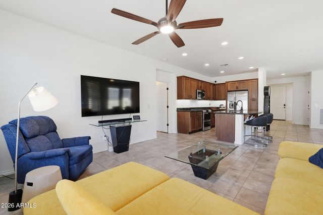 720 E COBBLE STONE Drive, Queen Creek, AZ 85140
