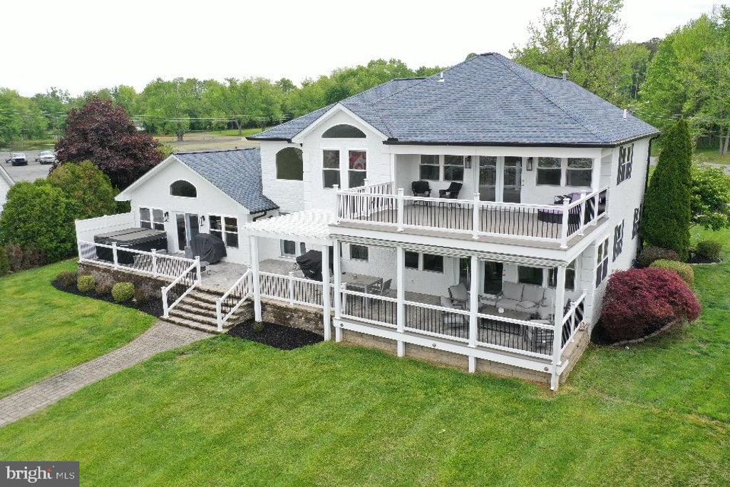 Image 2 of property listing at 45 SUSQUEHANNOCK BLVD, North East, MD 21901