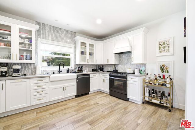 4447 Finley Avenue, Los Angeles, CA 90027
