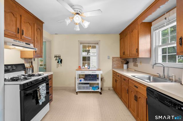 293 Winthrop Street, New Britain, CT 06052