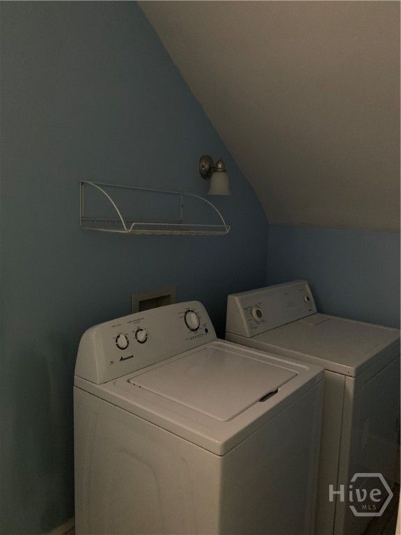 Image 13 of property listing at 1723 Whitaker Street Lower, Savannah, GA 31401