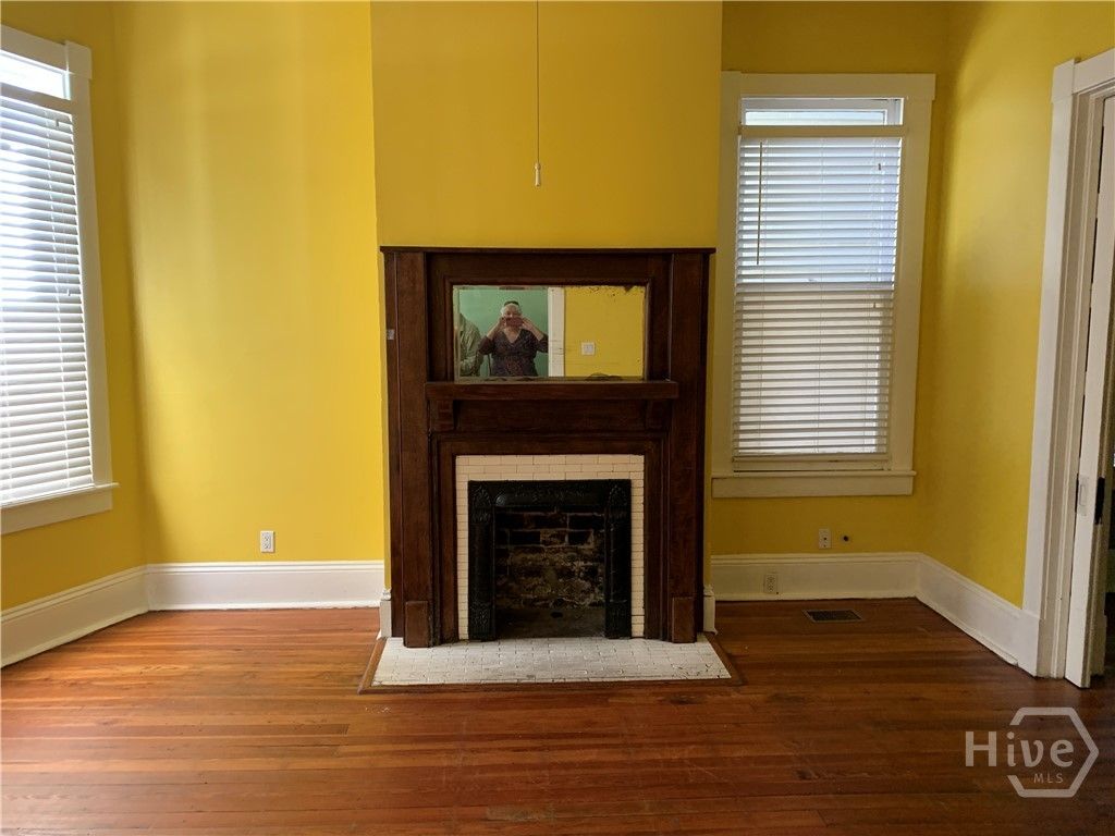 Image 3 of property listing at 1723 Whitaker Street Lower, Savannah, GA 31401