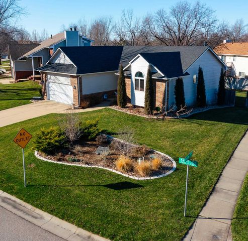 2627 N Keith Ct, Wichita, KS 67205