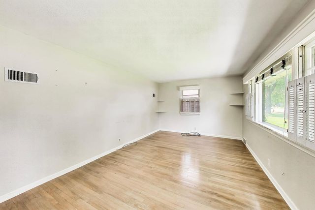 518 N William Street, Joliet, IL 60435