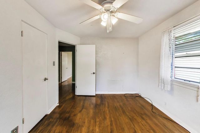 518 N William Street, Joliet, IL 60435
