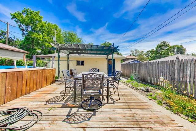 518 N William Street, Joliet, IL 60435