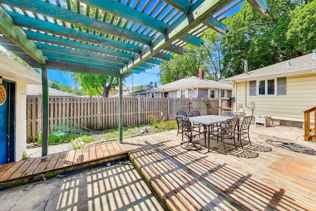 518 N William Street, Joliet, IL 60435