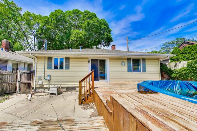 518 N William Street, Joliet, IL 60435