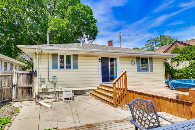 518 N William Street, Joliet, IL 60435