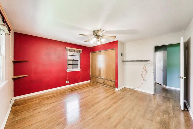 518 N William Street, Joliet, IL 60435