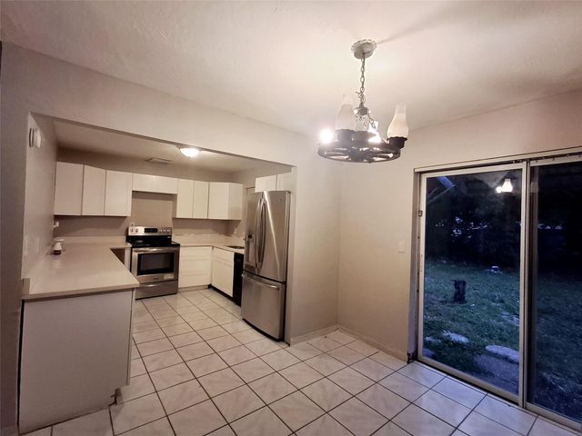 1611 SW 63rd Ter, North Lauderdale, FL 33068