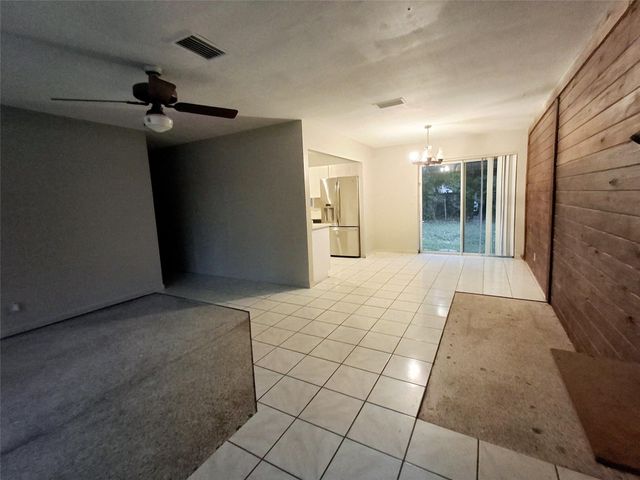 1611 SW 63rd Ter, North Lauderdale, FL 33068