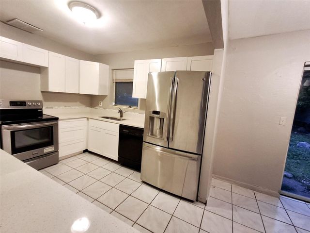 1611 SW 63rd Ter, North Lauderdale, FL 33068