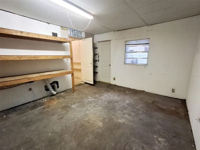 1611 SW 63rd Ter, North Lauderdale, FL 33068