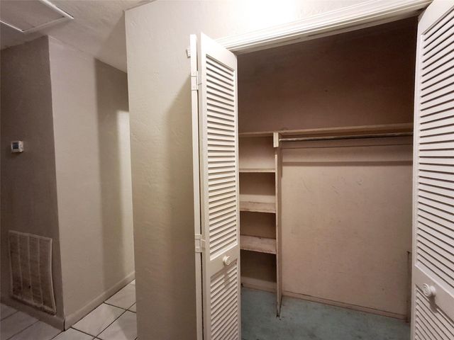 1611 SW 63rd Ter, North Lauderdale, FL 33068