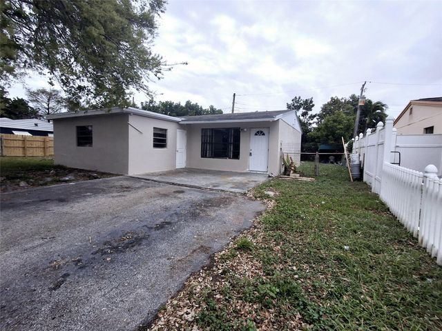 1611 SW 63rd Ter, North Lauderdale, FL 33068