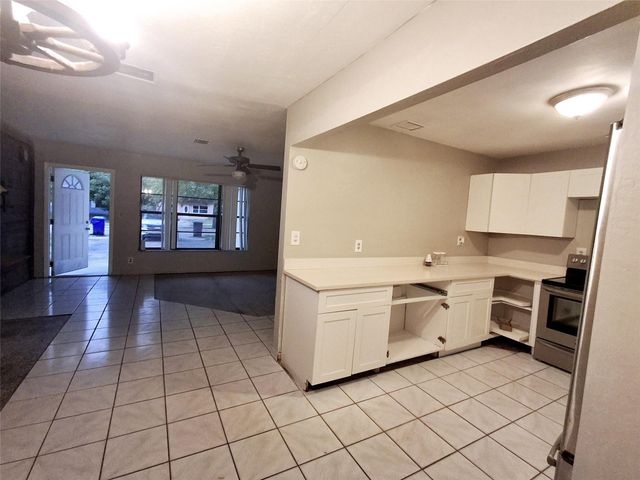 1611 SW 63rd Ter, North Lauderdale, FL 33068