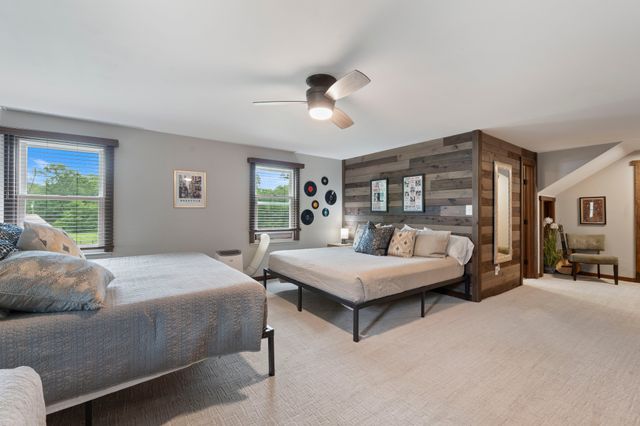 1108 Lakeview Dr, Ashland City, TN 37015