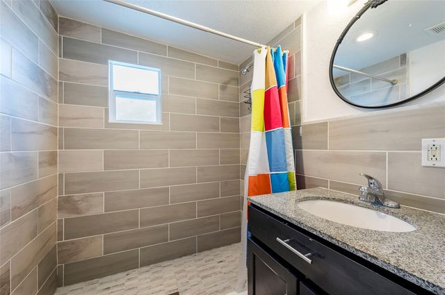 7511 TIDEWATER TRAIL, Tampa, FL 33619