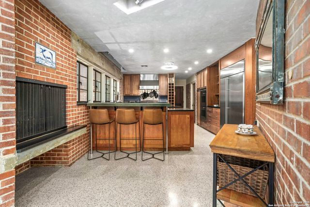 108 Schreiner Pl, San Antonio, TX 78212