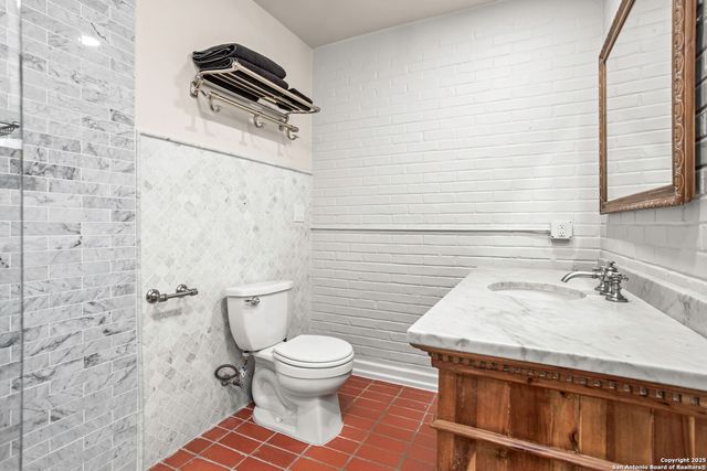 108 Schreiner Pl, San Antonio, TX 78212