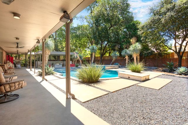 108 Schreiner Pl, San Antonio, TX 78212