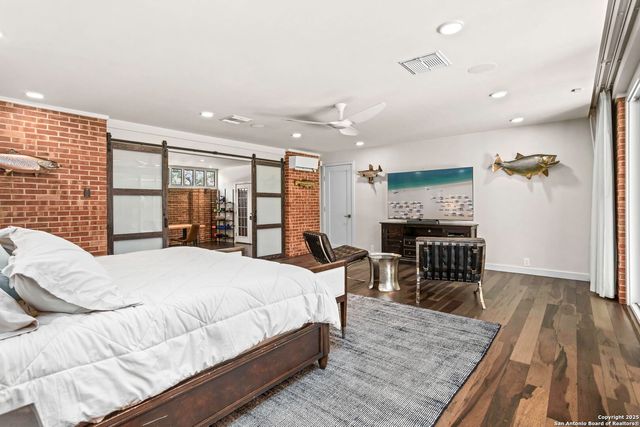 108 Schreiner Pl, San Antonio, TX 78212