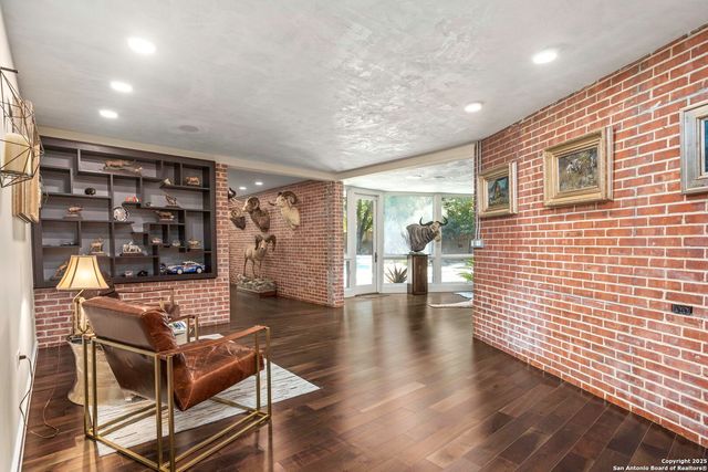 108 Schreiner Pl, San Antonio, TX 78212