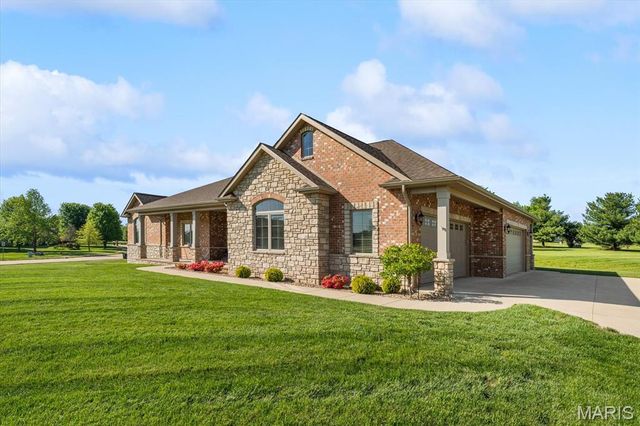 701 Williams Landing, Waterloo, IL 62298