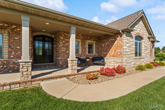 701 Williams Landing, Waterloo, IL 62298