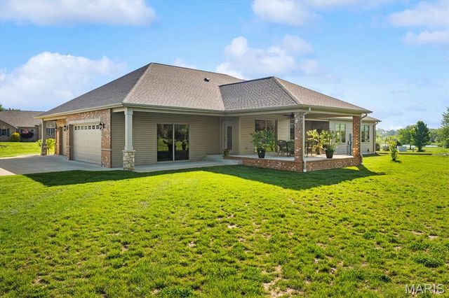 701 Williams Landing, Waterloo, IL 62298