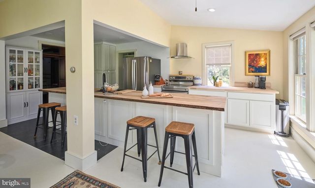 4936 CURLY HILL RD, Doylestown, PA 18902