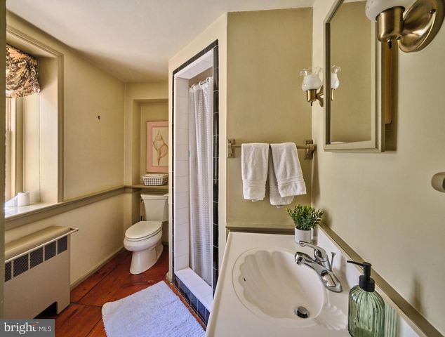 4936 CURLY HILL RD, Doylestown, PA 18902