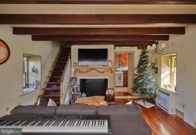 4936 CURLY HILL RD, Doylestown, PA 18902