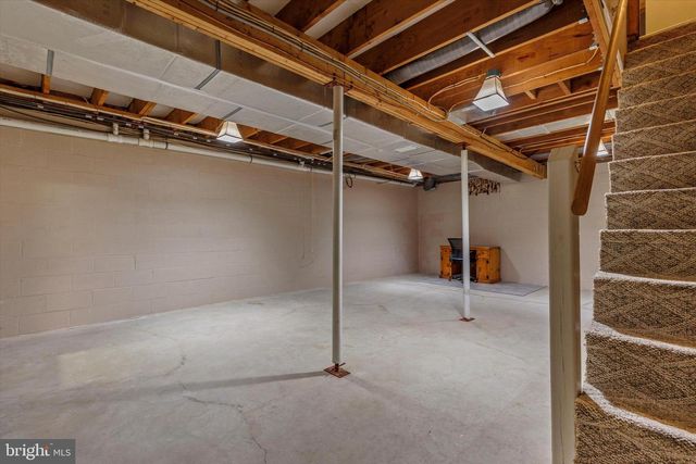 510 FAIRVIEW DR, Hanover, PA 17331