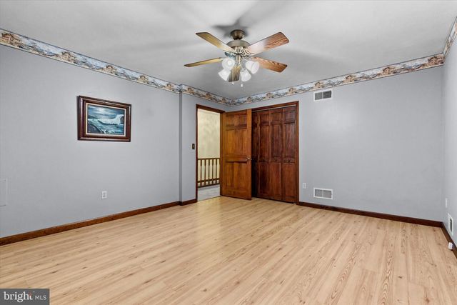 510 FAIRVIEW DR, Hanover, PA 17331