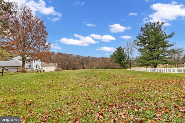 510 FAIRVIEW DR, Hanover, PA 17331