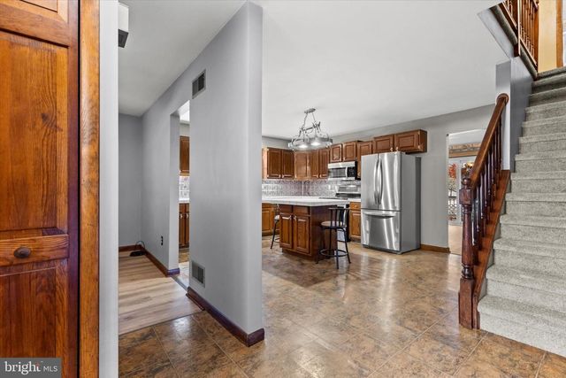 510 FAIRVIEW DR, Hanover, PA 17331