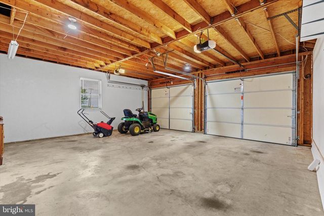 510 FAIRVIEW DR, Hanover, PA 17331