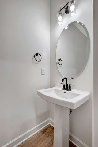 510 Mantes Aly, Hendersonville, TN 37075