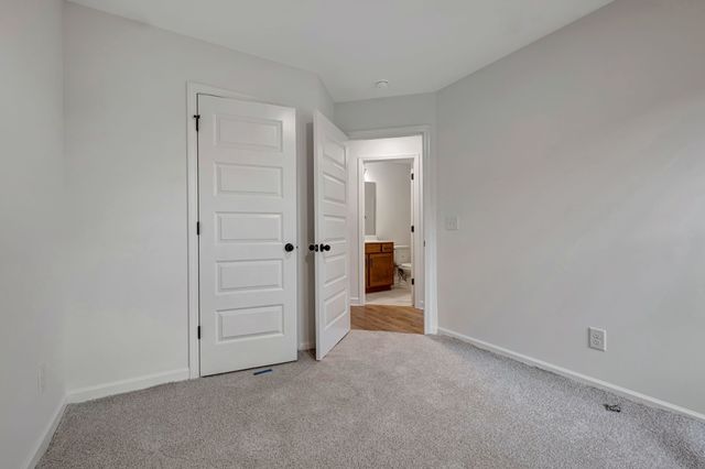 510 Mantes Aly, Hendersonville, TN 37075