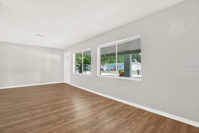 4927 33RD STREET N, St Petersburg, FL 33714