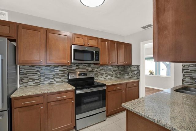4927 33RD STREET N, St Petersburg, FL 33714