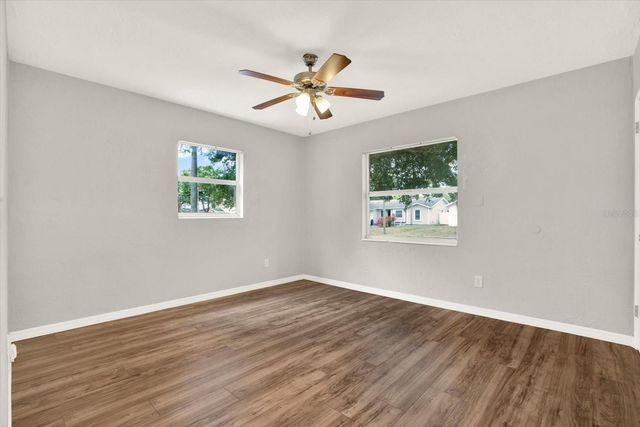 4927 33RD STREET N, St Petersburg, FL 33714