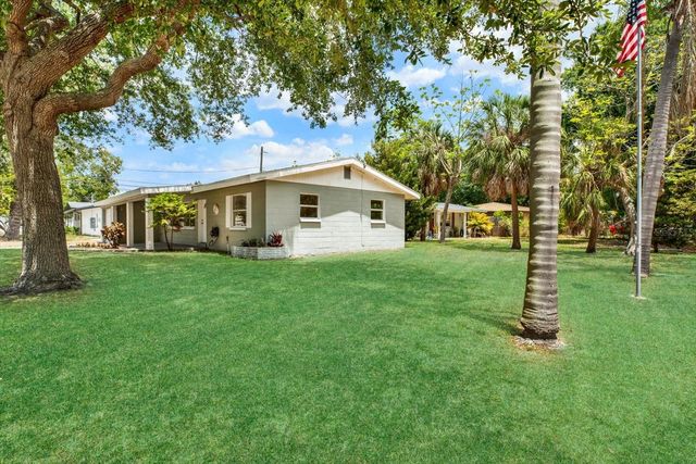 4927 33RD STREET N, St Petersburg, FL 33714