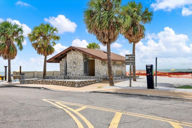 4927 33RD STREET N, St Petersburg, FL 33714