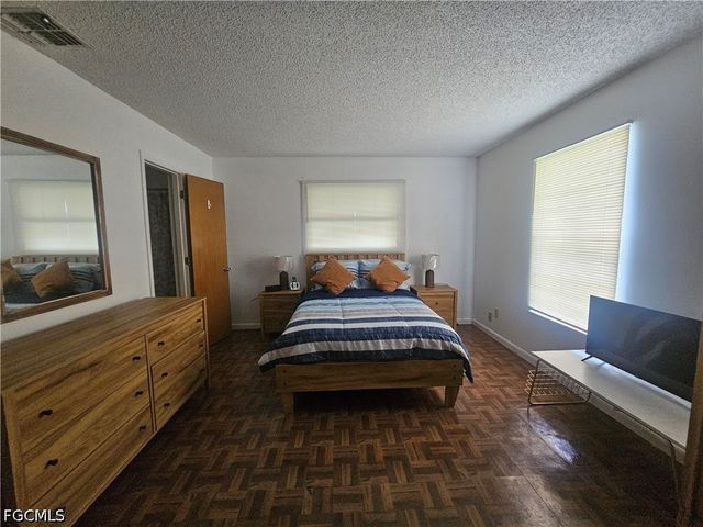 34 Desert Candle CIR, Lehigh Acres, FL 33936