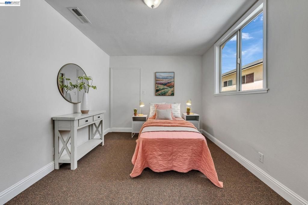 Image 10 of property listing at 4471 Tulip Ave, Oakland, CA 94619