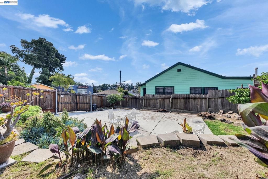 Image 48 of property listing at 4471 Tulip Ave, Oakland, CA 94619
