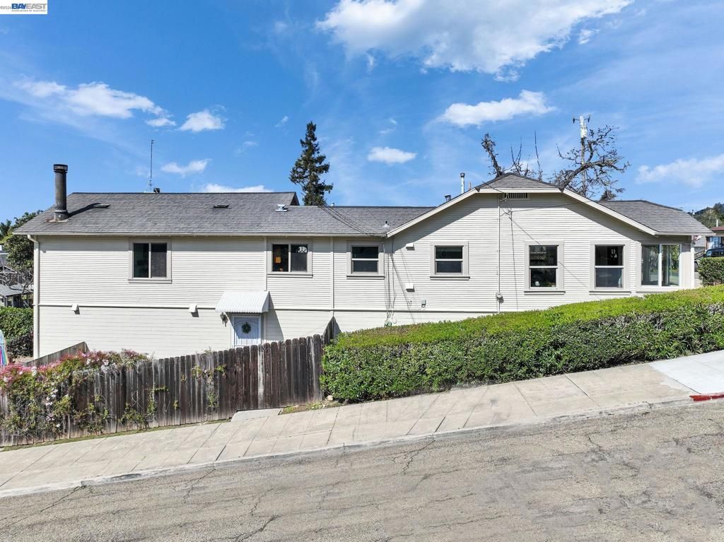 Image 50 of property listing at 4471 Tulip Ave, Oakland, CA 94619